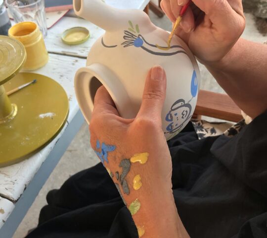 Πλάθοντας τη γη της Σύρου Πλάθοντας τη γη της Σύρου