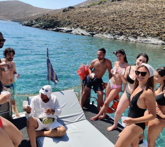 Συριανά Θαλασσινά Μονοπάτια Συριανά Θαλασσινά Μονοπάτια